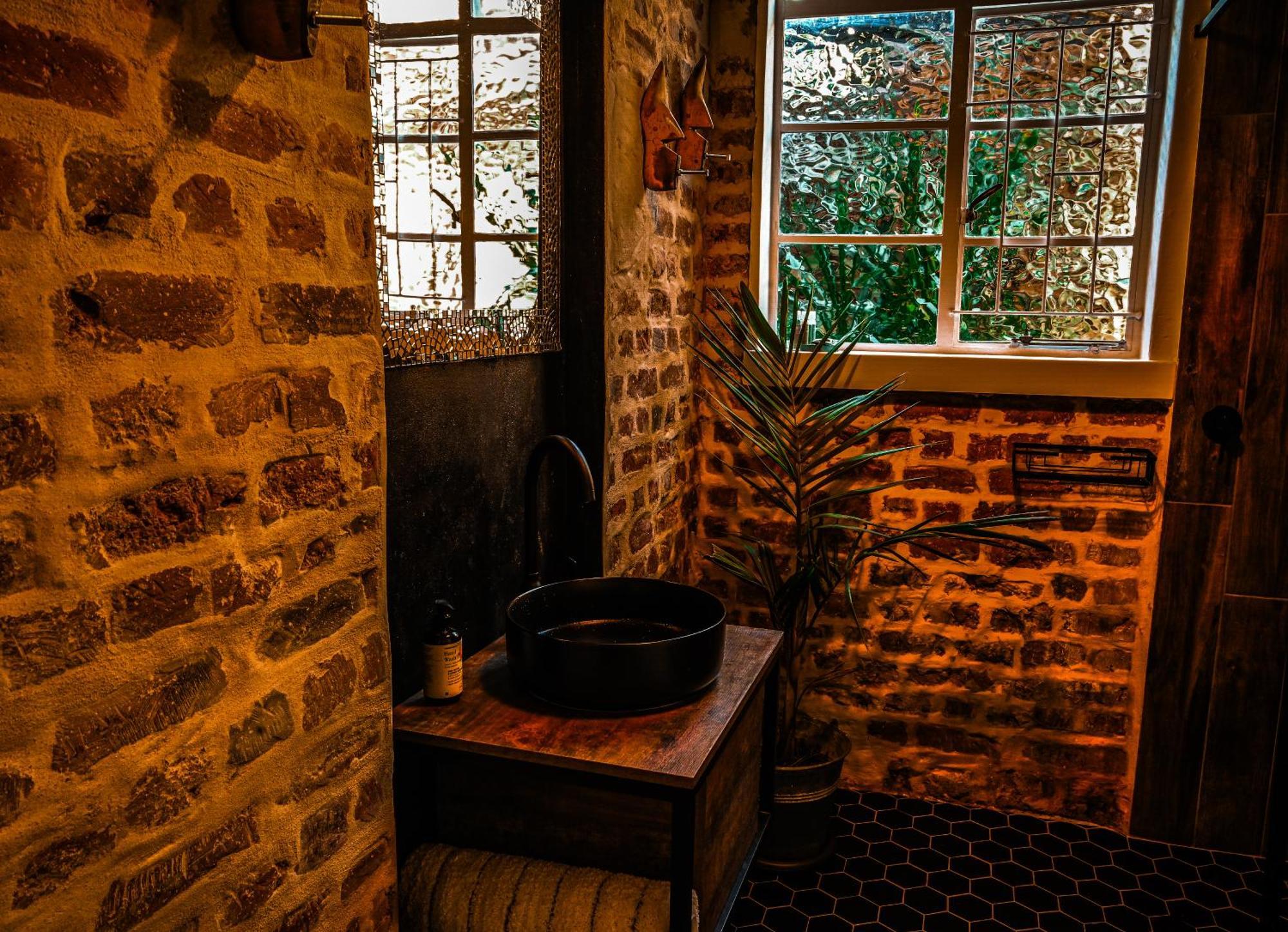 Eclectic Heritage Paradise Simonʼs Town エクステリア 写真